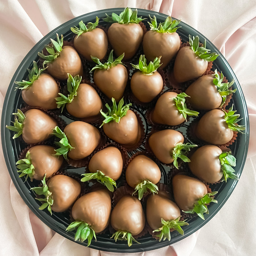 Milk Chocolate Strawberries Platter
