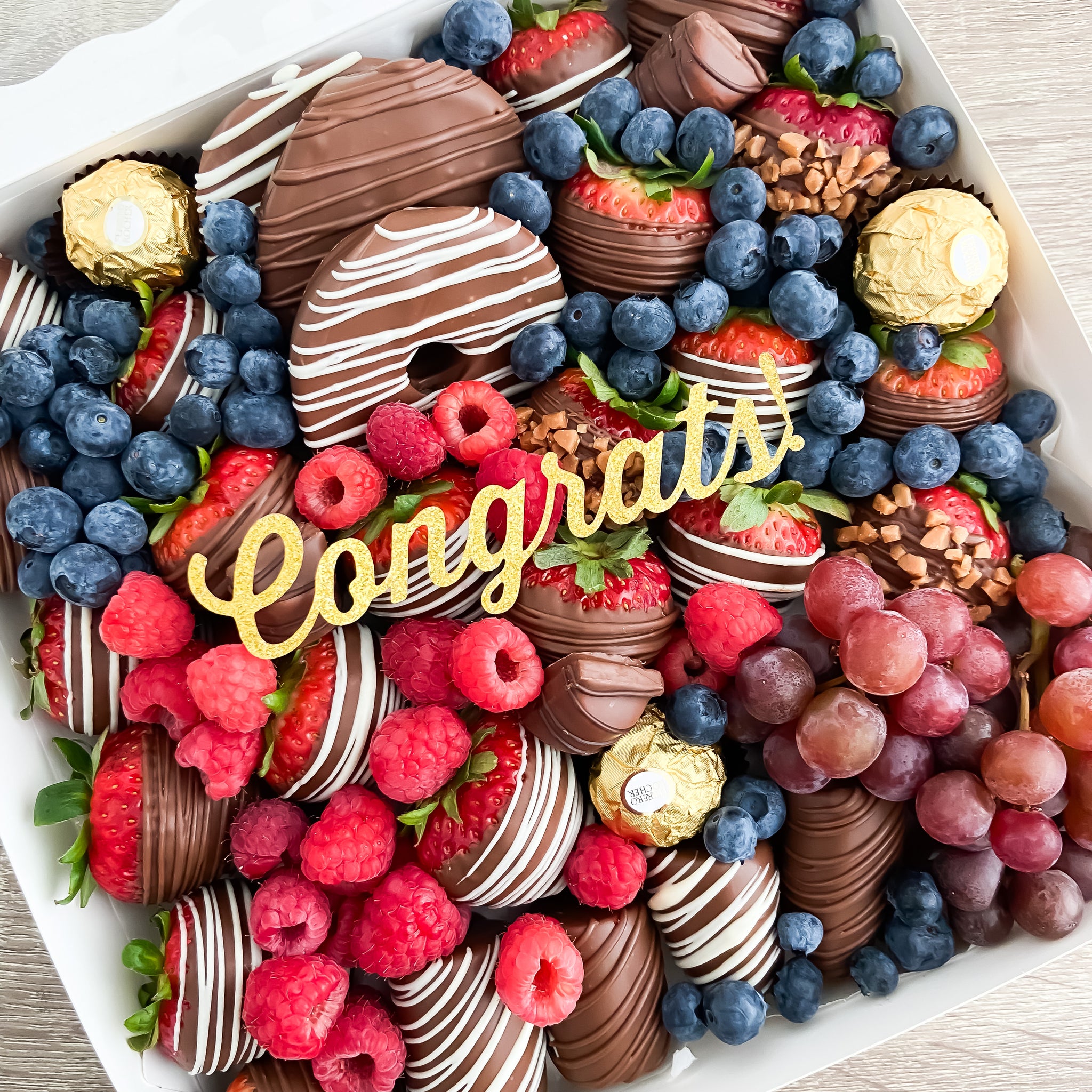 Congrats Chocolate Berry Fruit Box – SWEETALICIOUS